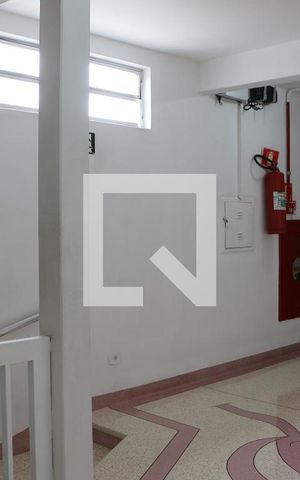 Apartamento para alugar com 79m², 2 quartos e sem vagaÁrea comum