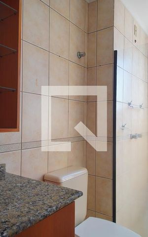 Apartamento à venda com 92m², 3 quartos e 1 vaga Apartamento à venda com 92m², 3 quartos e 1 vagaBanheiro da Suíte