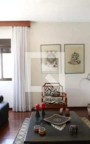 Apartamento para alugar com 175m², 3 quartos e 3 vagas