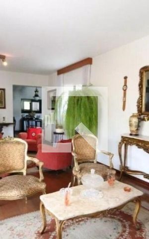Apartamento para alugar com 175m², 3 quartos e 3 vagas