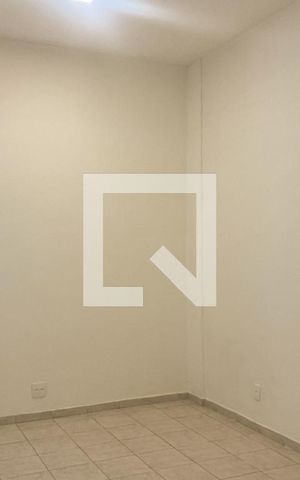 Studio à venda com 37m², 0 quarto e sem vaga Studio à venda com 37m², 0 quarto e sem vagaSala
