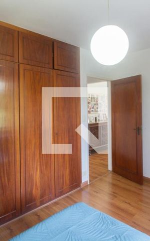 Casa à venda com 317m², 4 quartos e 4 vagas Casa à venda com 317m², 4 quartos e 4 vagasQuarto 2