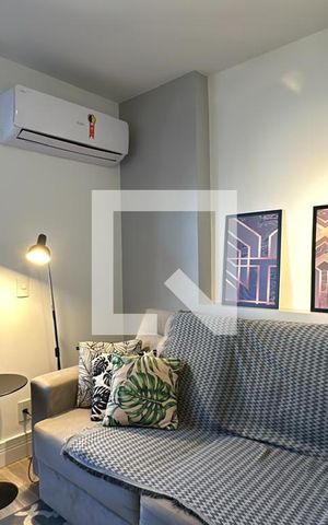 Studio para alugar com 35m², 1 quarto e sem vaga Studio para alugar com 35m², 1 quarto e sem vagaSala