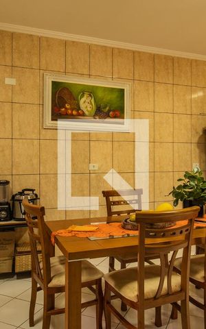Casa à venda com 175m², 3 quartos e 2 vagas Casa à venda com 175m², 3 quartos e 2 vagasCozinha