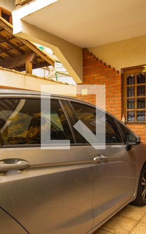 Casa à venda com 175m², 3 quartos e 2 vagas Casa à venda com 175m², 3 quartos e 2 vagasGaragem