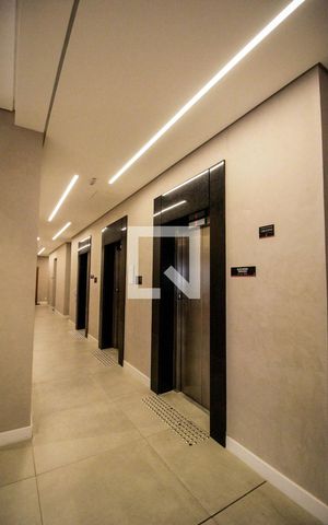 Studio à venda com 28m², 1 quarto e sem vaga Studio à venda com 28m², 1 quarto e sem vagaElevadores
