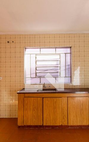 Casa à venda com 300m², 5 quartos e 2 vagas Casa à venda com 300m², 5 quartos e 2 vagasCasa 1 - Cozinha