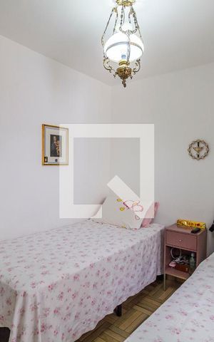 Casa à venda com 144m², 4 quartos e 2 vagasSuíte 2