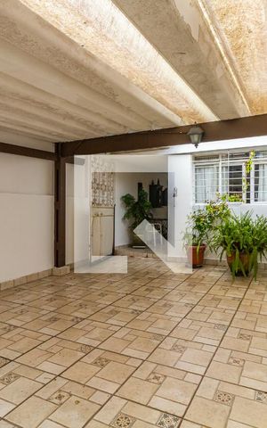 Casa à venda com 144m², 4 quartos e 2 vagasGaragem