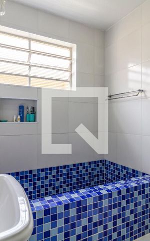 Casa à venda com 144m², 4 quartos e 2 vagasBanheiro Social