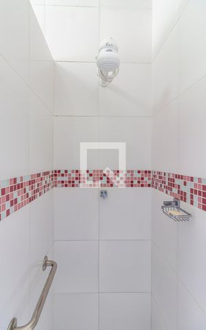 Casa à venda com 144m², 4 quartos e 2 vagasBanheiro da Suíte 1