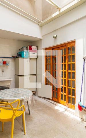 Casa à venda com 144m², 4 quartos e 2 vagasQuintal