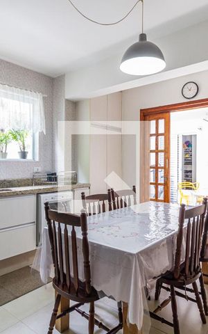 Casa à venda com 144m², 4 quartos e 2 vagasCozinha