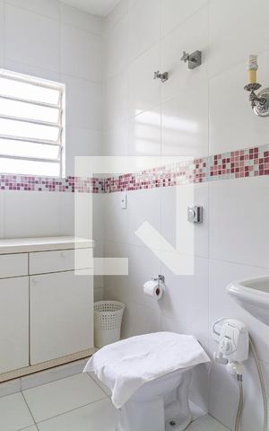 Casa à venda com 144m², 4 quartos e 2 vagasBanheiro da Suíte 1