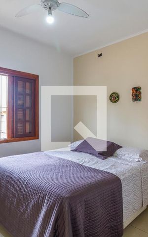 Casa à venda com 144m², 4 quartos e 2 vagasQuarto 1