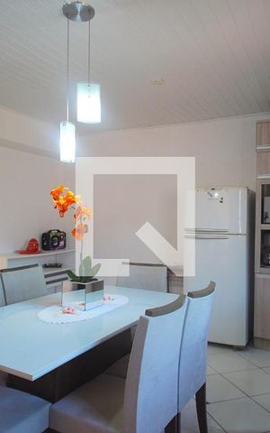 Casa à venda com 90m², 2 quartos e 3 vagas Casa à venda com 90m², 2 quartos e 3 vagasCozinha