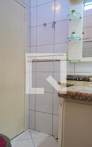 Casa à venda com 90m², 2 quartos e 3 vagas Casa à venda com 90m², 2 quartos e 3 vagasBanheiro