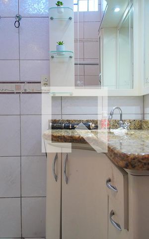 Casa à venda com 90m², 2 quartos e 3 vagas Casa à venda com 90m², 2 quartos e 3 vagasBanheiro