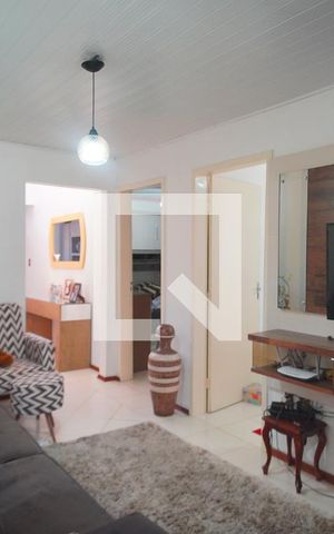 Casa à venda com 90m², 2 quartos e 3 vagas Casa à venda com 90m², 2 quartos e 3 vagasSala
