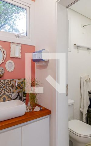 Casa à venda com 380m², 6 quartos e 4 vagas Casa à venda com 380m², 6 quartos e 4 vagasBanheiro do Escritório