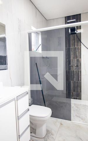 Casa de condomínio à venda com 300m², 3 quartos e 2 vagasBanheiro Social 1
