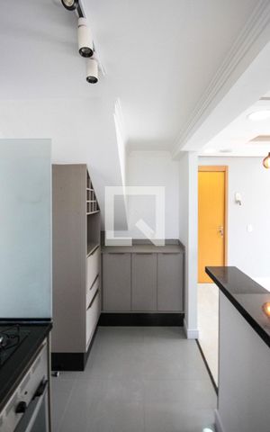Apartamento à venda com 98m², 2 quartos e 1 vaga Apartamento à venda com 98m², 2 quartos e 1 vagaCozinha