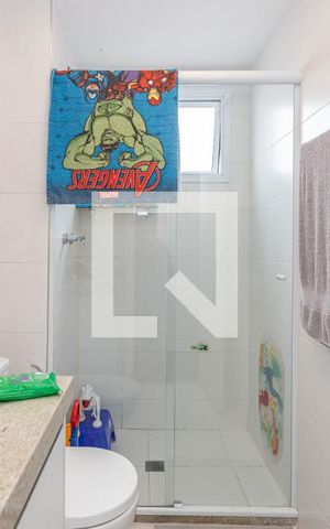Apartamento à venda com 214m², 3 quartos e 4 vagas Apartamento à venda com 214m², 3 quartos e 4 vagasBanheiro