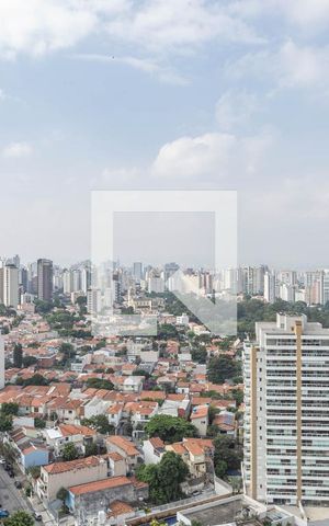 Apartamento à venda com 214m², 3 quartos e 4 vagas Apartamento à venda com 214m², 3 quartos e 4 vagasVaranda