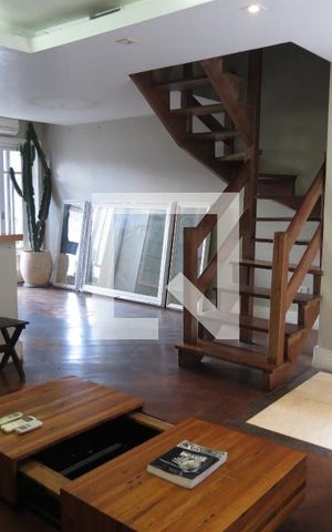 Casa de condomínio à venda com 177m², 4 quartos e 3 vagasSala
