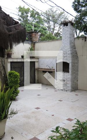 Casa de condomínio à venda com 177m², 4 quartos e 3 vagasÁrea comum - Churrasqueira