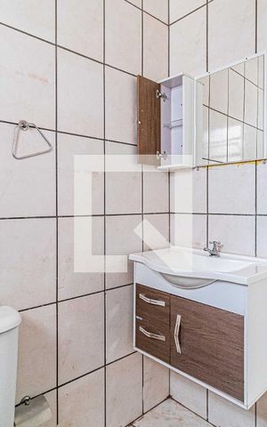 Casa para alugar com 45m², 1 quarto e sem vaga Casa para alugar com 45m², 1 quarto e sem vagaBanheiro
