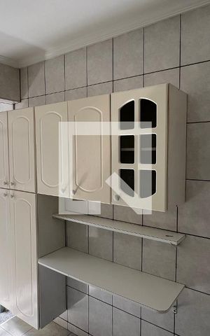 Apartamento para alugar com 50m², 2 quartos e 1 vaga Apartamento para alugar com 50m², 2 quartos e 1 vagaCozinha - Armários