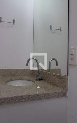 Apartamento à venda com 48m², 1 quarto e sem vaga Apartamento à venda com 48m², 1 quarto e sem vagaBANHEIRO