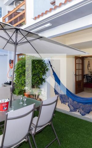 Casa à venda com 200m², 3 quartos e 2 vagasQuintal