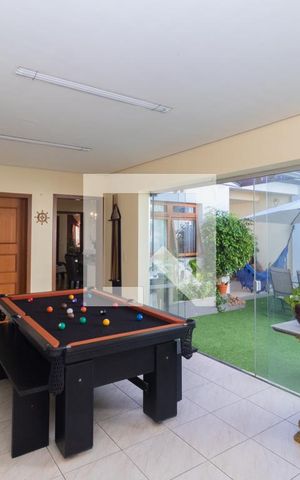Casa à venda com 200m², 3 quartos e 2 vagasEspaço Gourmet