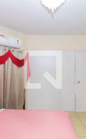 Casa à venda com 200m², 3 quartos e 2 vagasQuarto Suíte