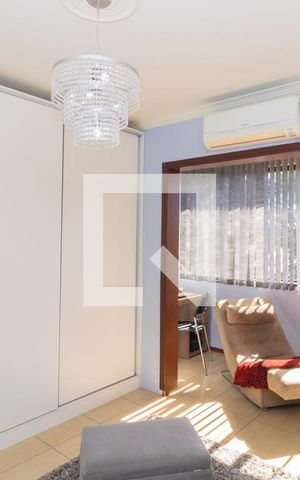 Casa à venda com 200m², 3 quartos e 2 vagasQuarto 2