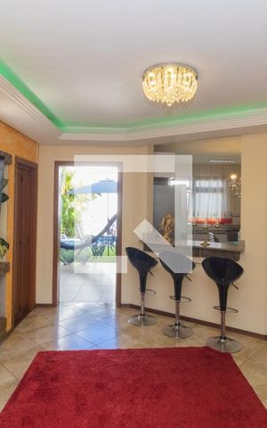 Casa à venda com 200m², 3 quartos e 2 vagasSala