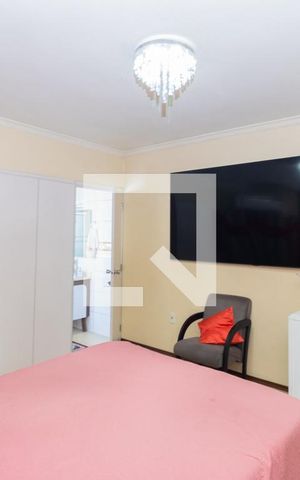 Casa à venda com 200m², 3 quartos e 2 vagasQuarto Suíte