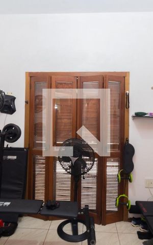 Casa à venda com 200m², 3 quartos e 2 vagasAcademia