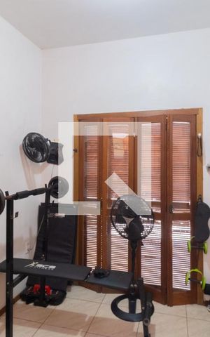 Casa à venda com 200m², 3 quartos e 2 vagasAcademia