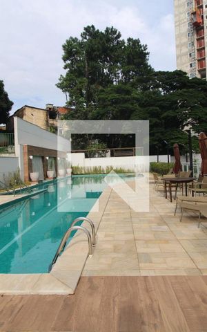 Apartamento para alugar com 65m², 2 quartos e 1 vagaPiscina