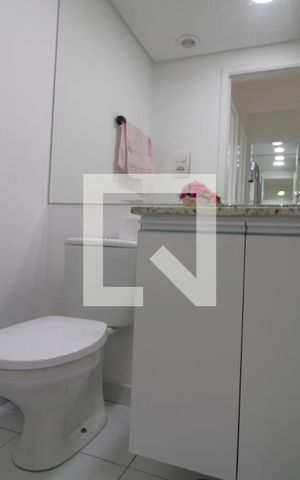 Apartamento para alugar com 65m², 2 quartos e 1 vagaBanheiro comum