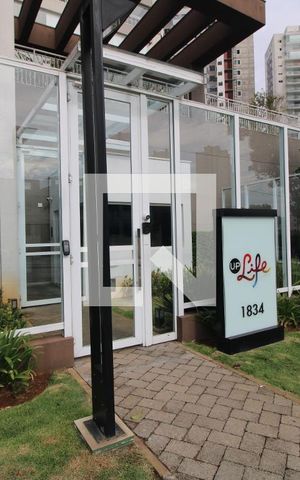 Apartamento para alugar com 65m², 2 quartos e 1 vagaFachada