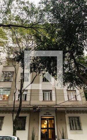 Apartamento para alugar com 131m², 3 quartos e sem vagaFachada