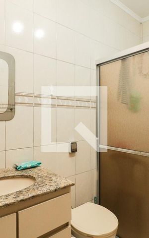 Casa à venda com 135m², 4 quartos e 3 vagasBanheiro 1