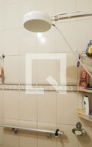 Casa à venda com 135m², 4 quartos e 3 vagasBanheiro 1