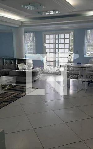 Casa à venda com 325m², 3 quartos e 3 vagas