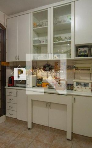 Casa à venda com 137m², 4 quartos e 2 vagas