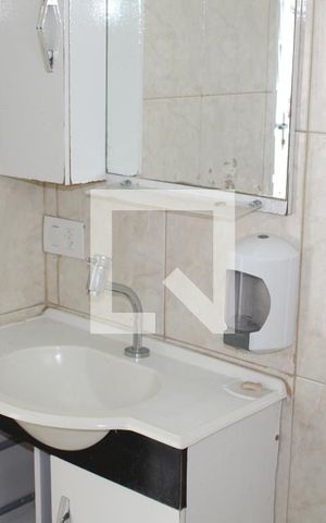 Casa para alugar com 180m², 2 quartos e 1 vagaBanheiro da casa 2